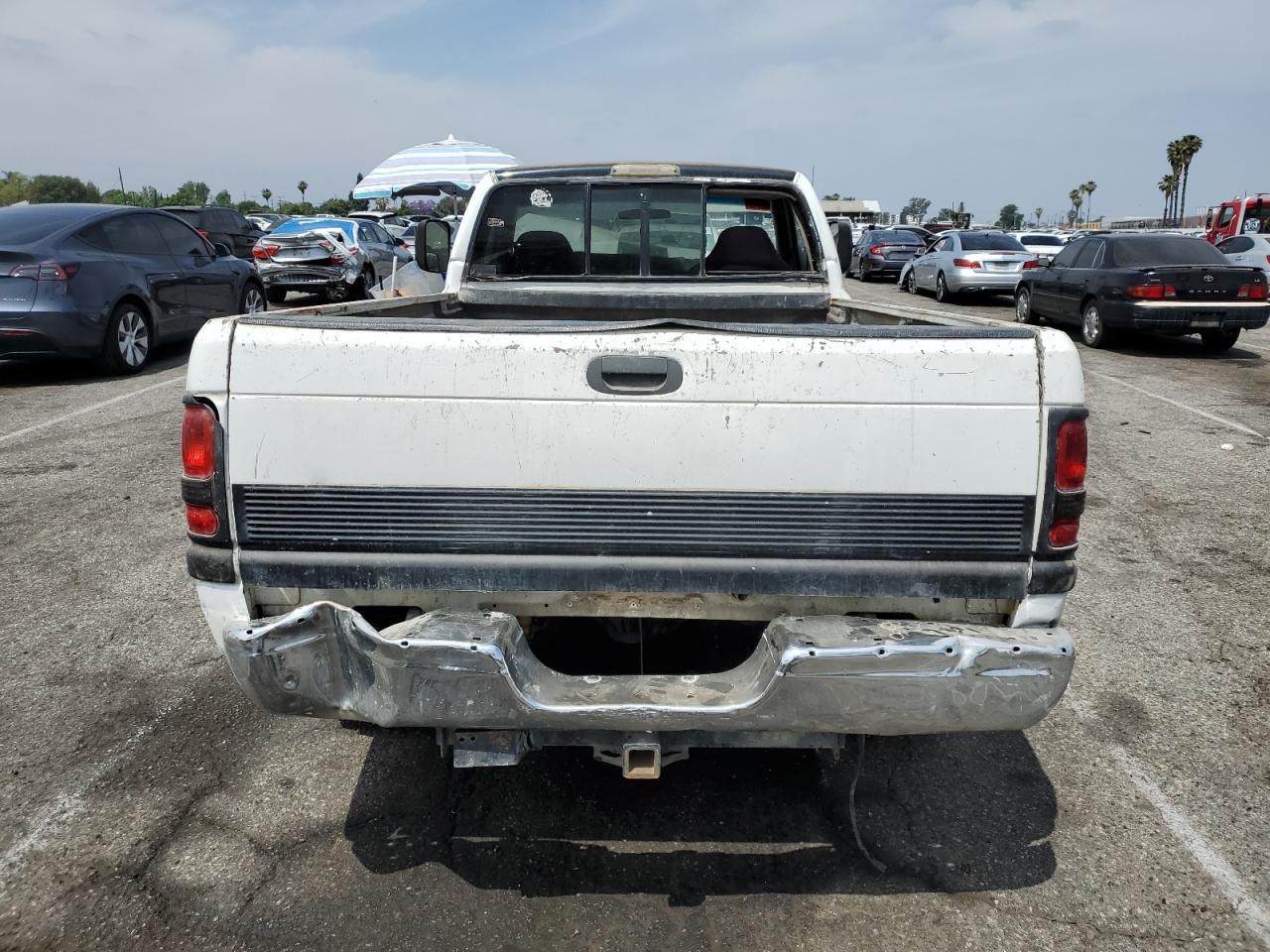 1996 Dodge Ram 2500 VIN: 1B7KC26C4TJ106723 Lot: 58239145