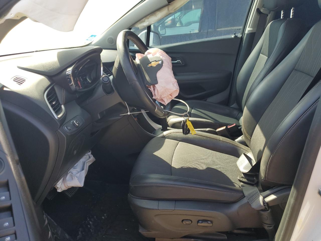 2020 Chevrolet Trax 1Lt VIN: KL7CJLSB1LB043942 Lot: 56484905
