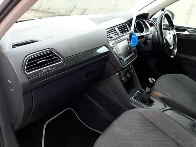 2016 VOLKSWAGEN TIGUAN SE