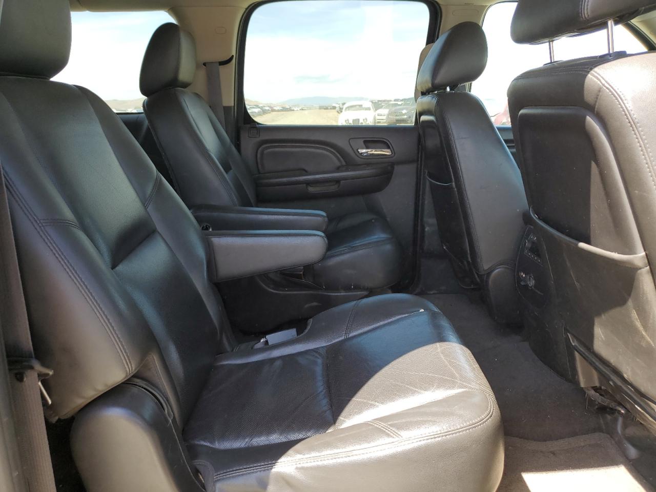 2011 GMC Yukon Xl Denali VIN: 1GKS2MEF9BR321013 Lot: 57113565
