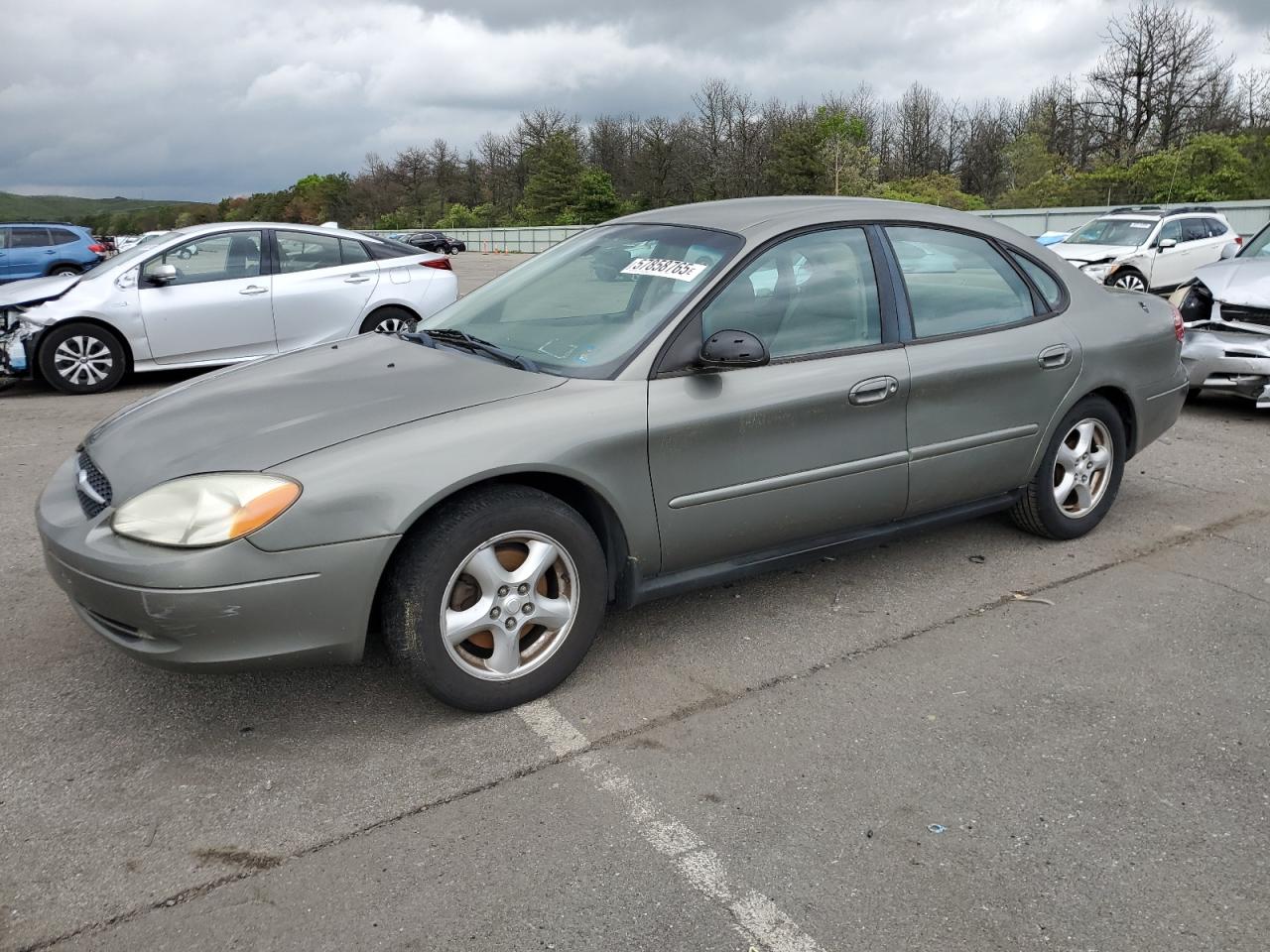 2002 Ford Taurus Se