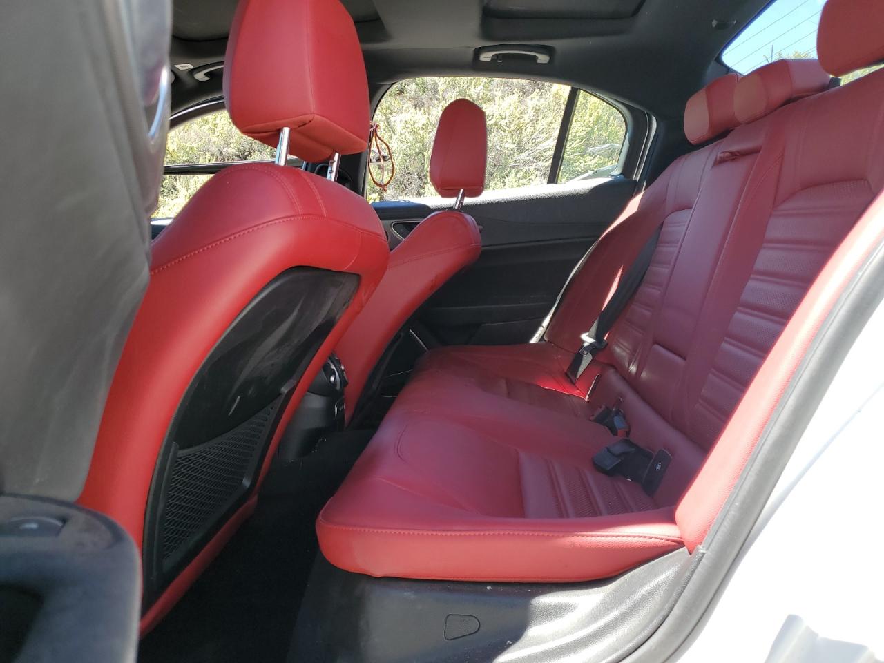 2022 Alfa Romeo Giulia Super VIN: ZARFAMBNXN7664866 Lot: 55639185