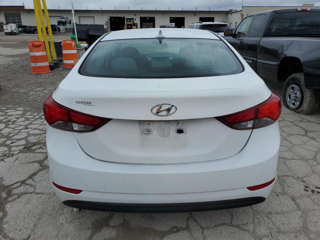 HYUNDAI ELANTRA 2015 Белый