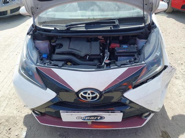 2017 TOYOTA AYGO X-CLA