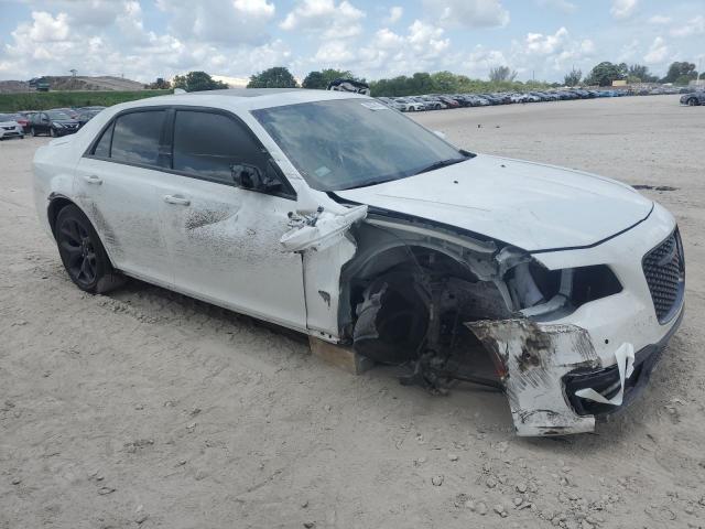  CHRYSLER 300 2022 Белый