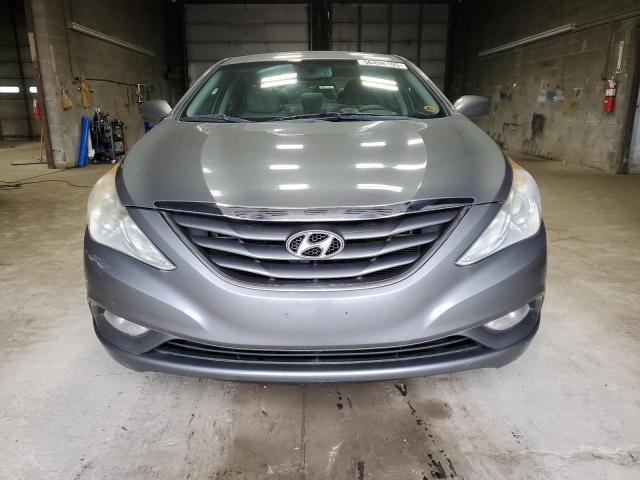  HYUNDAI SONATA 2013 Серебристый