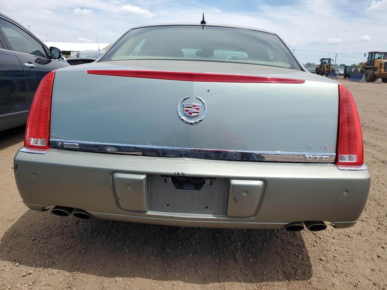 2007 Cadillac Dts VIN: 1G6KD57Y07U126807 Lot: 56376885