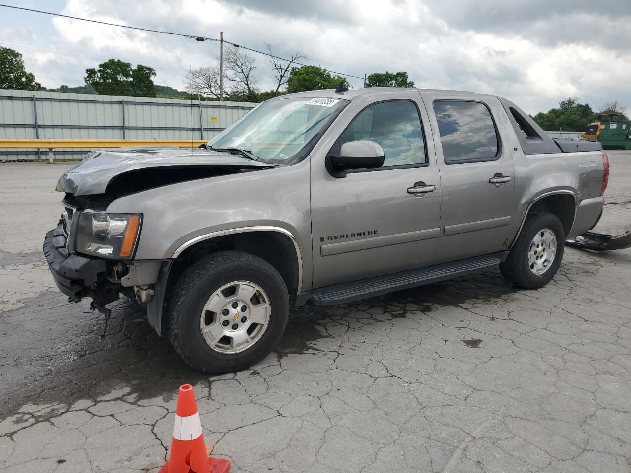 2007 Chevrolet Avalanche K1500 for Sale in Lebanon, TN - Front End
