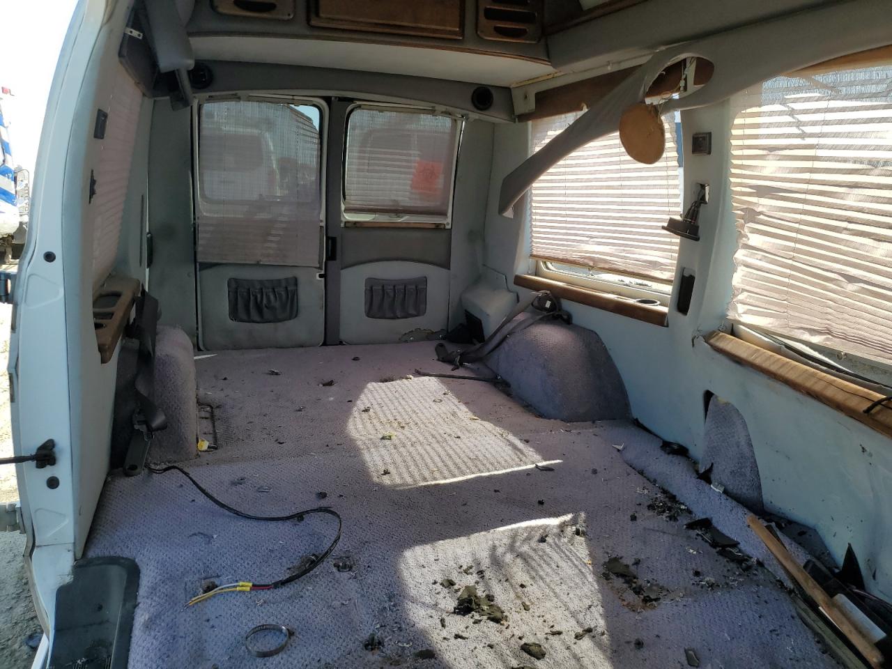 1999 Dodge Ram Van B1500 VIN: 2B6HB11Z5XK530283 Lot: 56212955