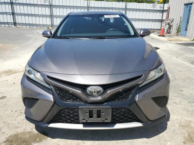  TOYOTA CAMRY 2018 Szary