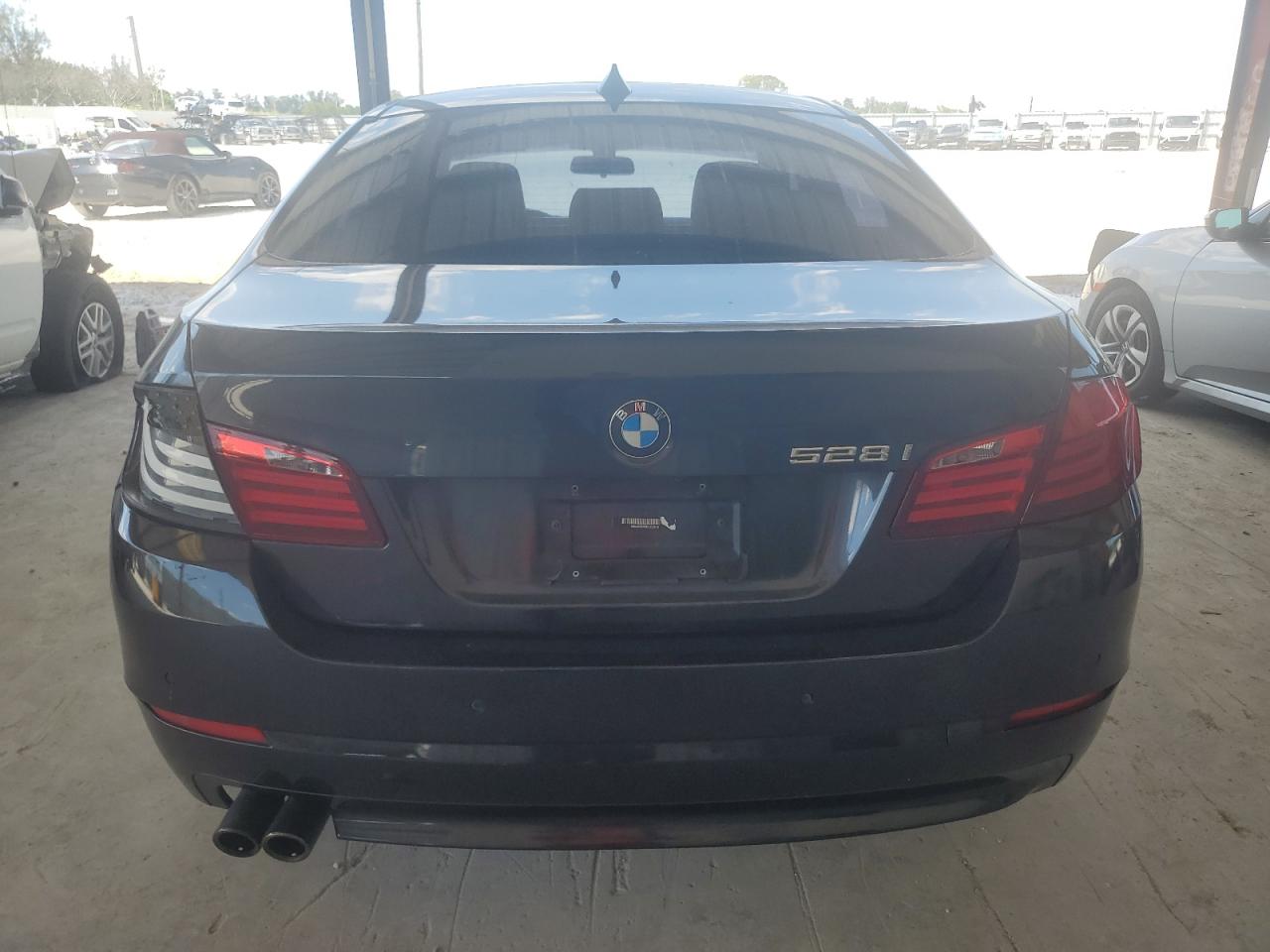 2013 BMW 528 I VIN: WBAXG5C56DD233679 Lot: 56892305