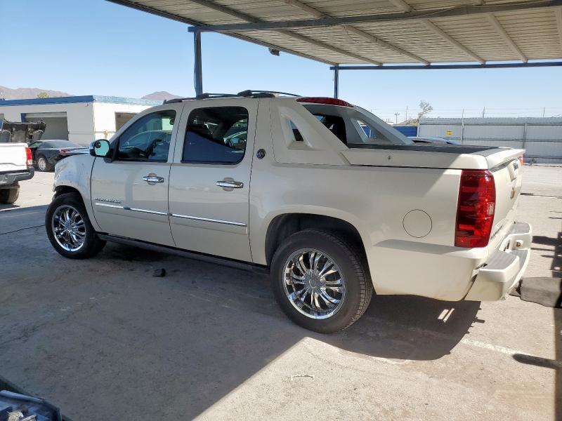  CHEVROLET AVALANCHE 2013 White