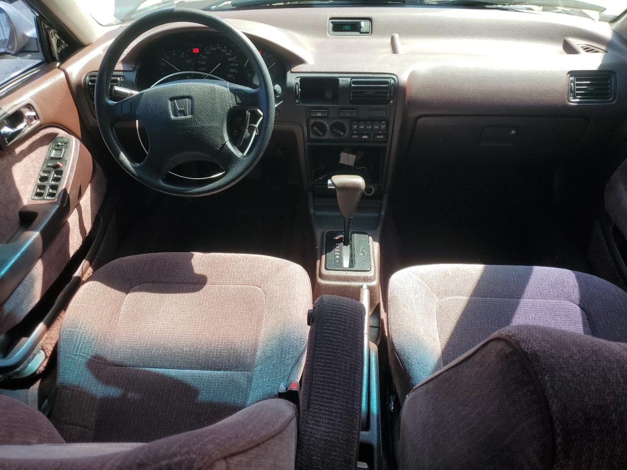 1992 Honda Accord Ex VIN: 1HGCB7671NA082828 Lot: 57551185