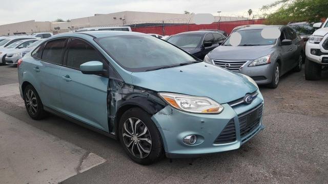 Sedans FORD FOCUS 2012 Granatowy