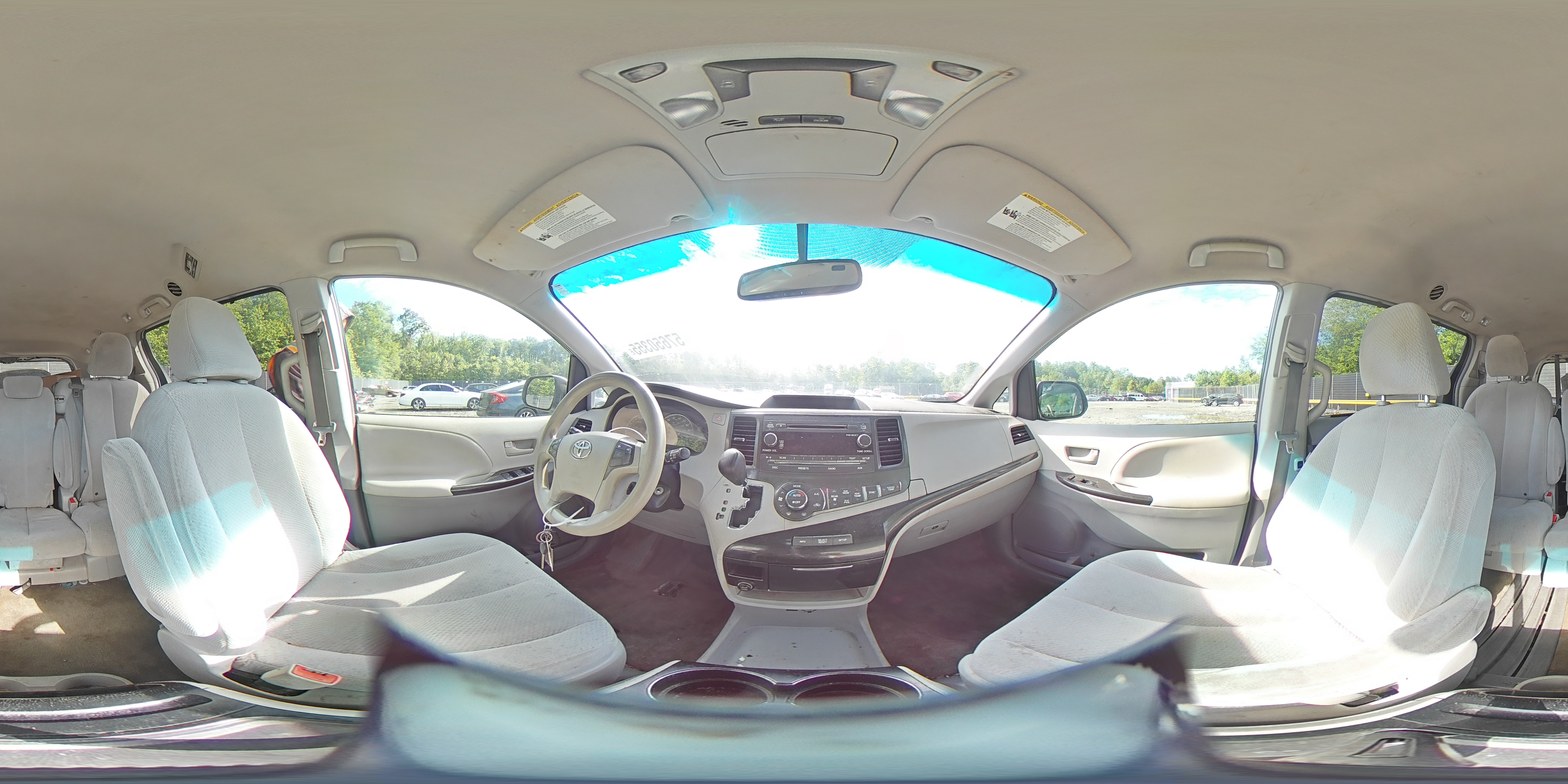 2014 Toyota Sienna Le VIN: 5TDKK3DC0ES460126 Lot: 57650355