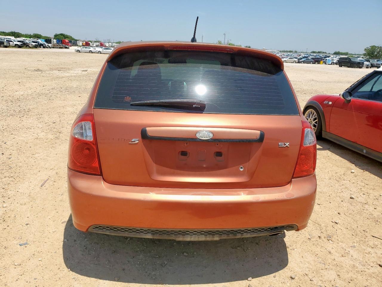 2008 Kia Spectra5 5 Sx VIN: KNAFE161385018182 Lot: 56920395