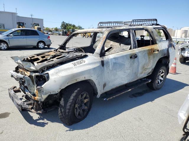 2024 Toyota 4Runner Sr 4.0L