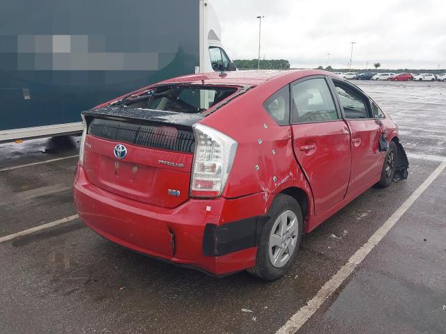 2010 TOYOTA PRIUS T3 V