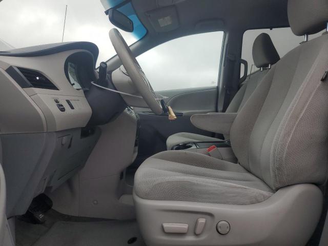 Мінівени TOYOTA All Models 2014 Сріблястий