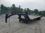2016 Pj Gooseneck Fd302 Equipment Trailer en Venta en York Haven, PA - Front End