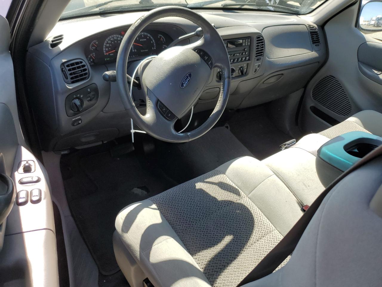 2002 Ford F150 VIN: 2FTRX17W82CA98841 Lot: 57055285