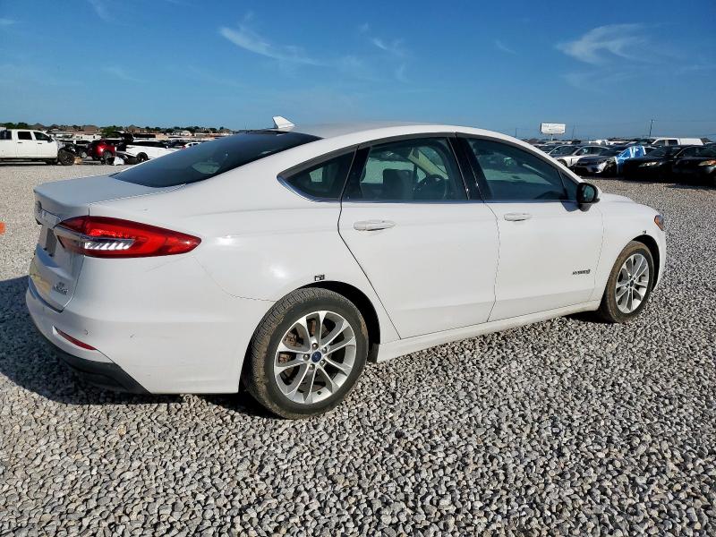  FORD FUSION 2019 Білий