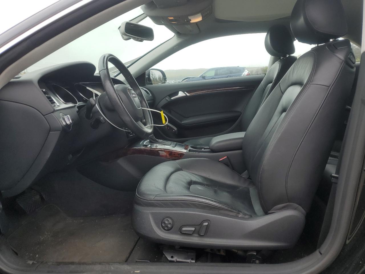 2011 Audi A5 Premium Plus VIN: WAULFAFR6BA008556 Lot: 55931735