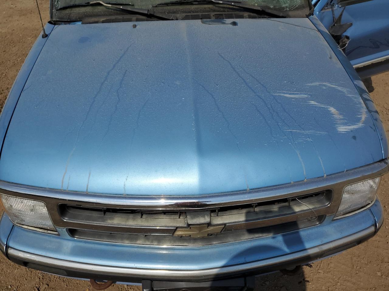 1997 Chevrolet Blazer VIN: 1GNDT13W6V2137154 Lot: 56912355
