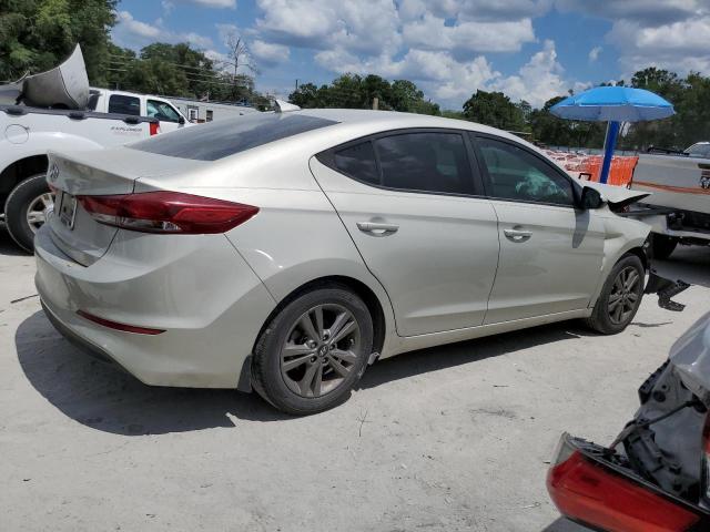  HYUNDAI ELANTRA 2018 Золотой