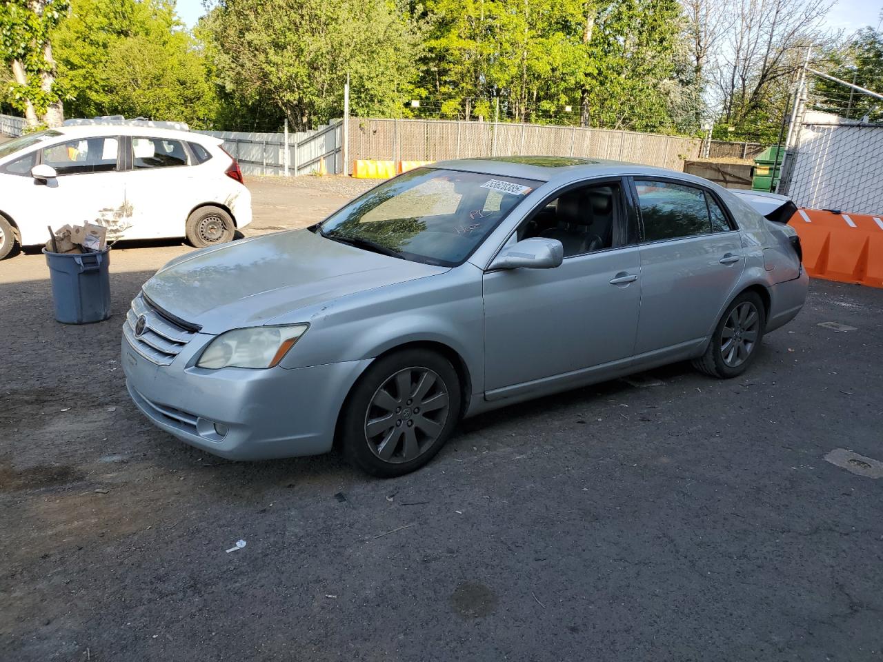 Portland, OR에서 판매 중인 2006 Toyota Avalon Xl - Rear End