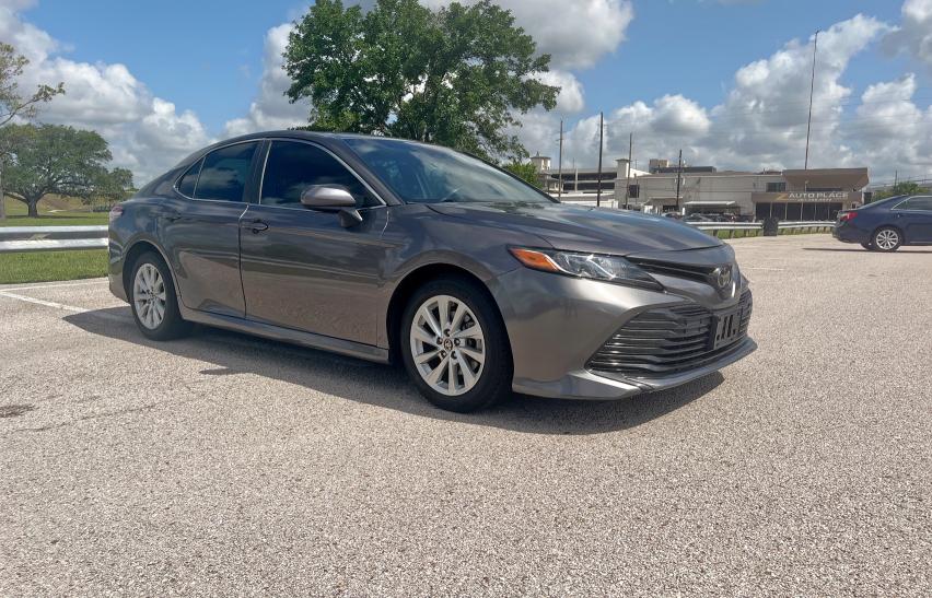  TOYOTA CAMRY 2020 Gray