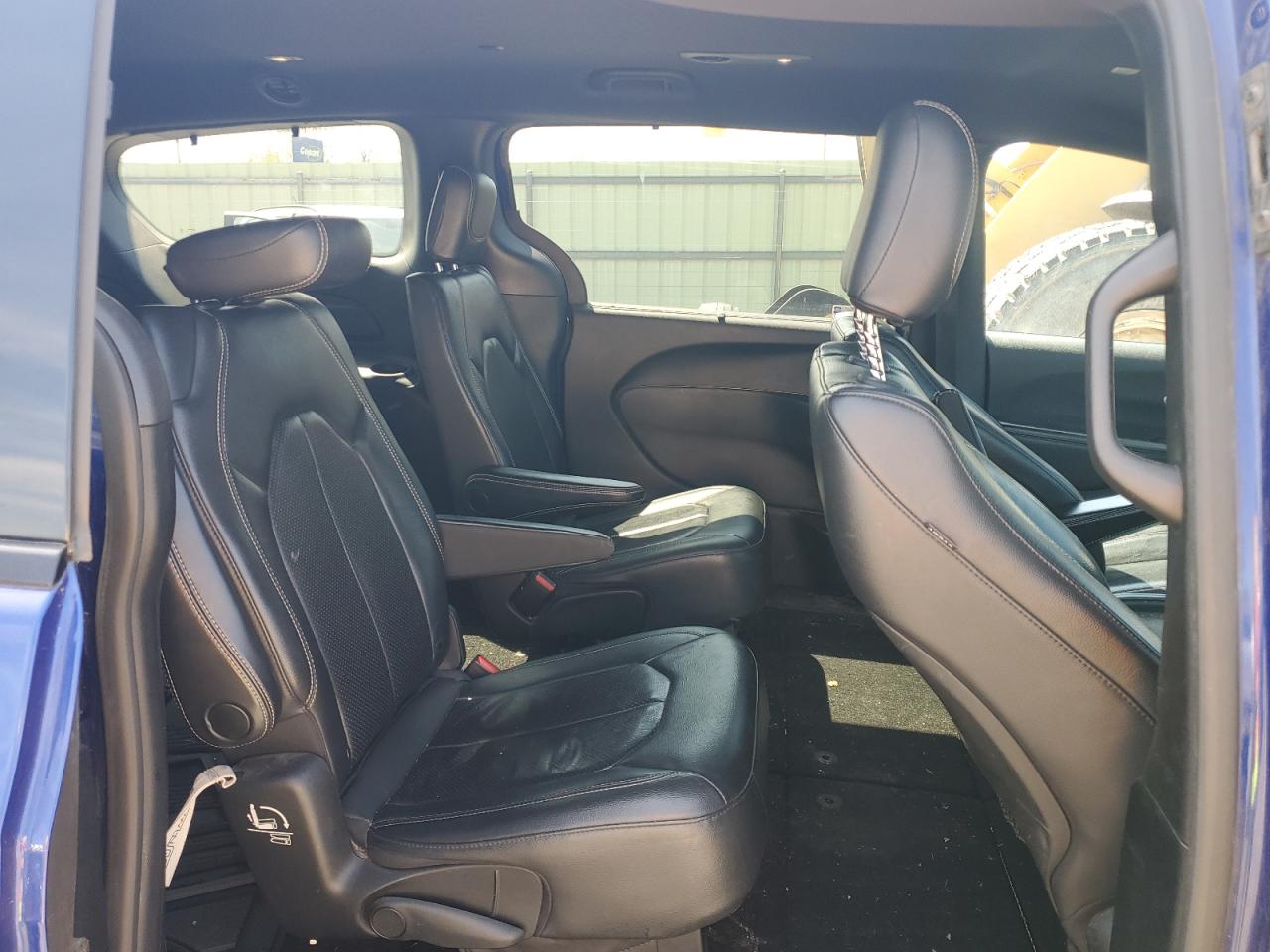 2019 Chrysler Pacifica Touring L VIN: 2C4RC1BGXKR633175 Lot: 55325895