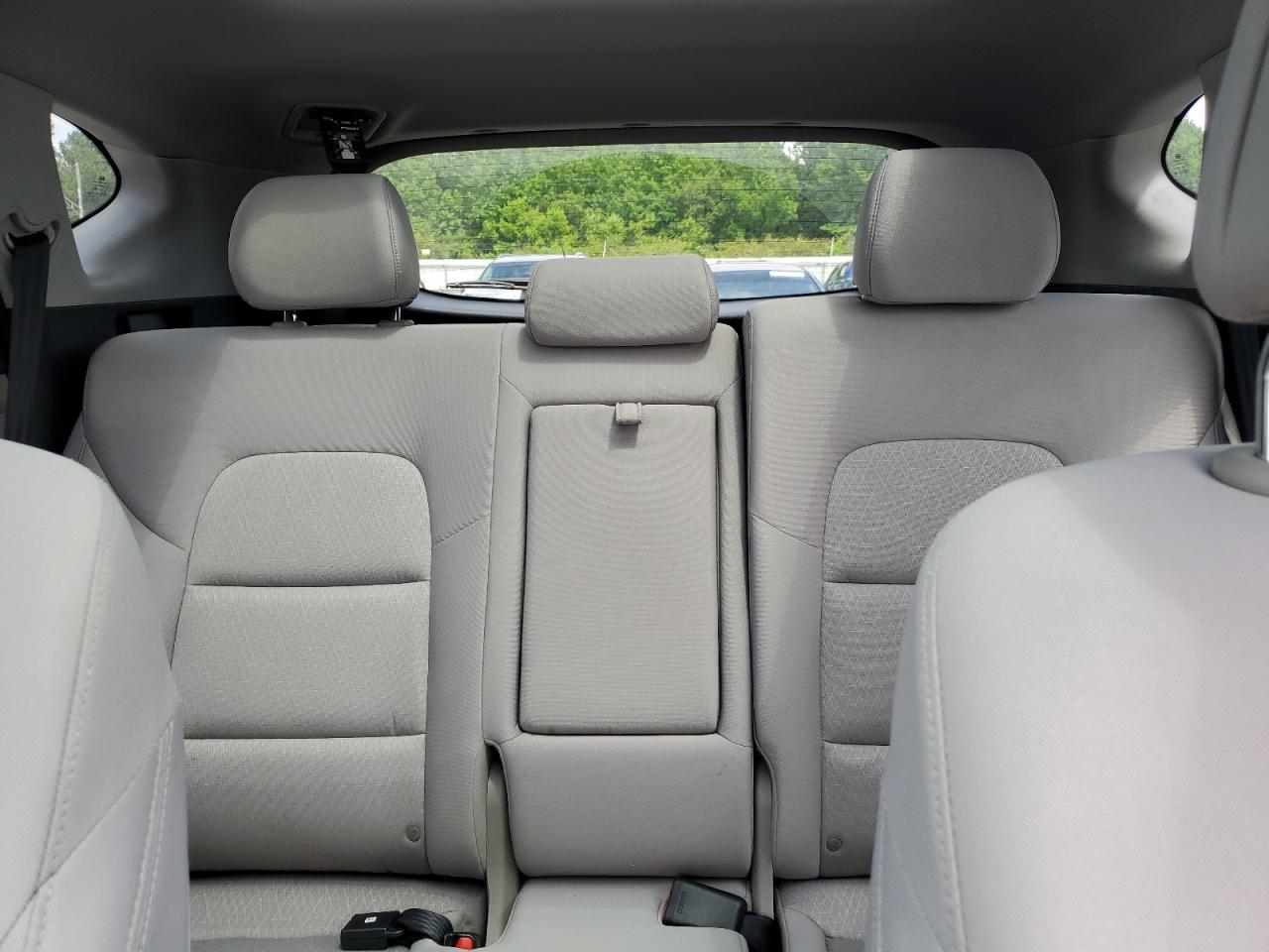 2018 Hyundai Tucson Value VIN: KM8J33A29JU748653 Lot: 56270725