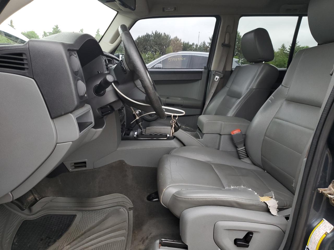 2007 Jeep Commander VIN: 1J8HG48P27C635598 Lot: 57289285