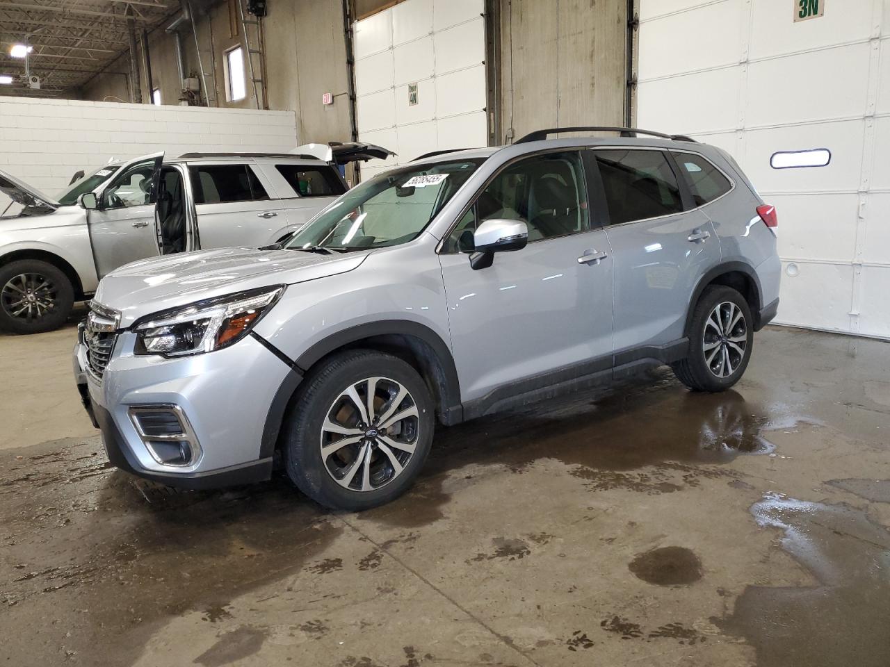 2021 Subaru Forester Limited zu verkaufen in Blaine, MN - Front End