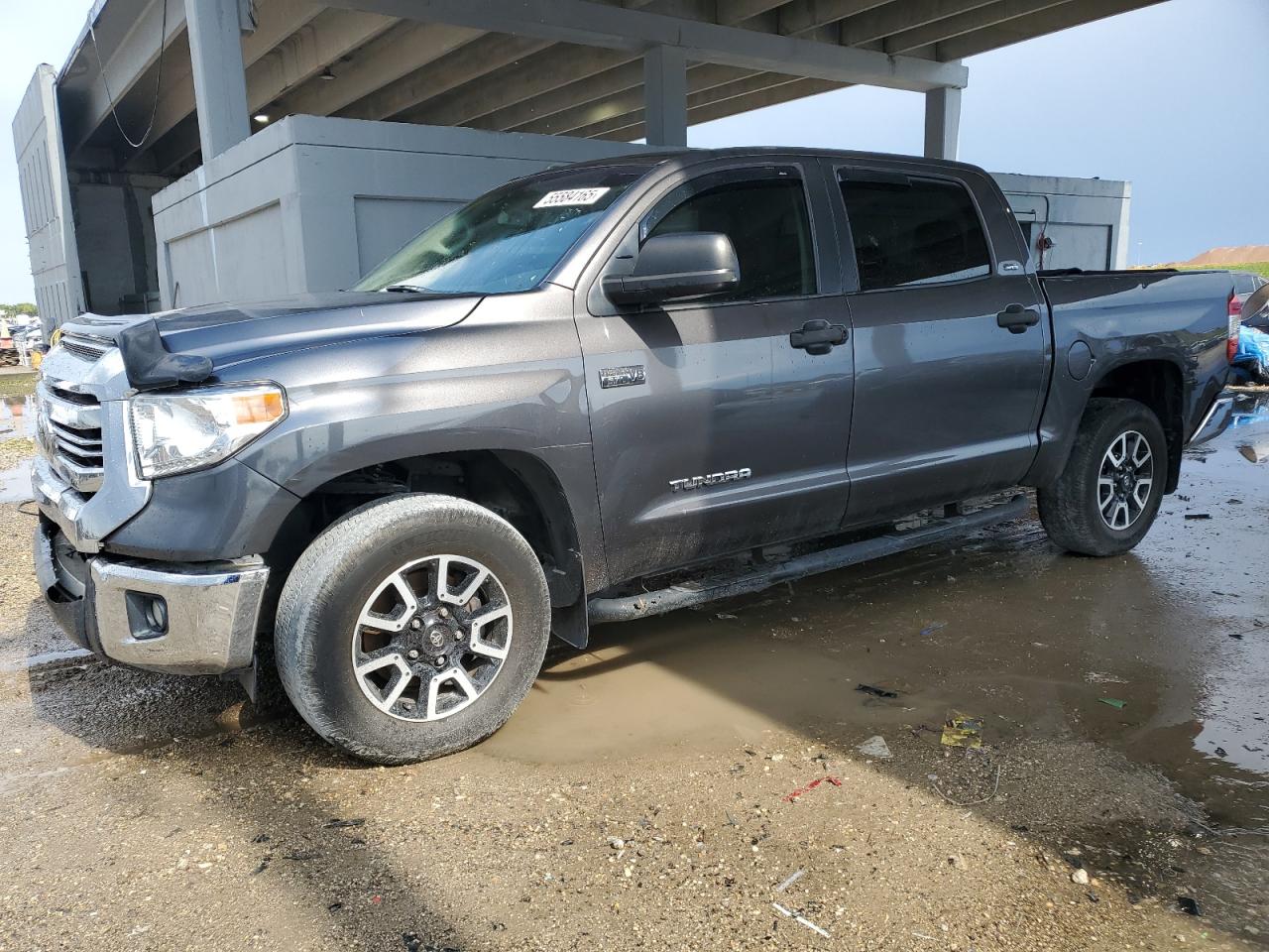 2016 Toyota Tundra Crewmax Sr5 იყიდება West Palm Beach-ში, FL - Front End