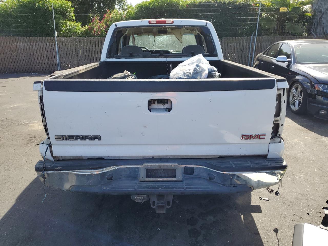 2006 GMC New Sierra C1500 VIN: 2GTEC19Z661298135 Lot: 56574185
