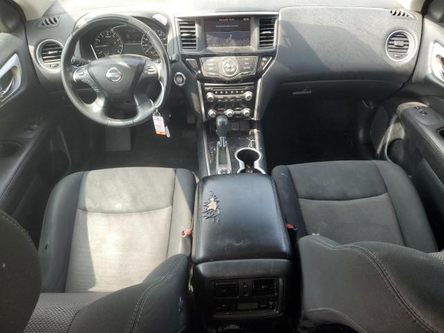  NISSAN PATHFINDER 2018 Srebrny