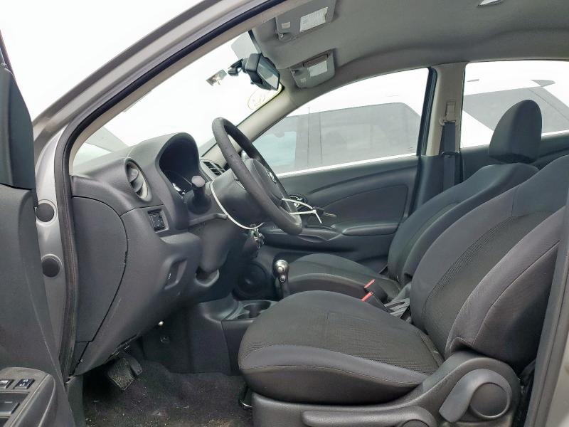  NISSAN VERSA 2013 Сірий