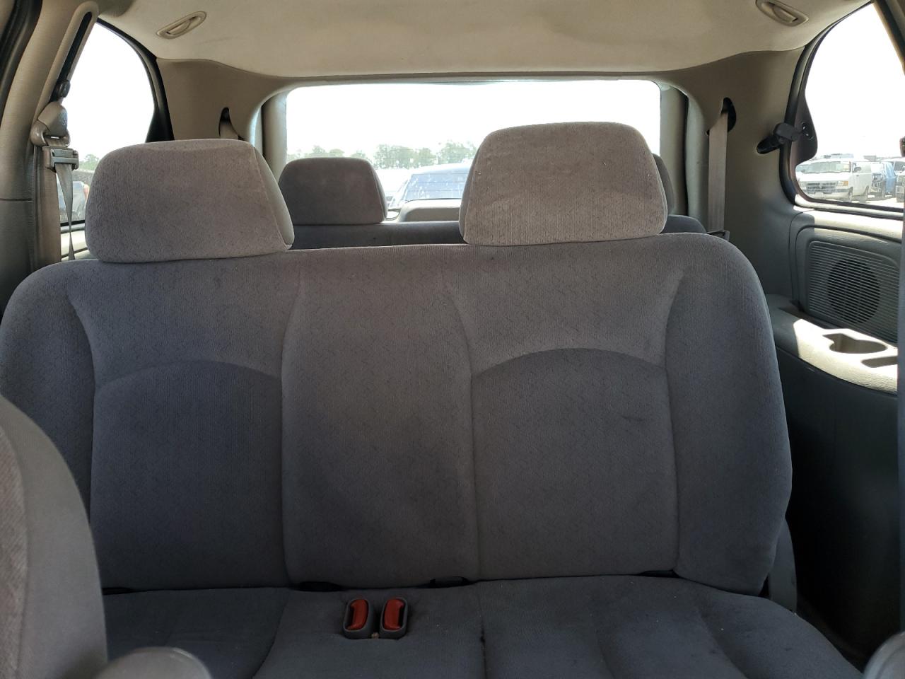 2002 Dodge Caravan Sport VIN: 1B4GP453X2B646610 Lot: 56537165
