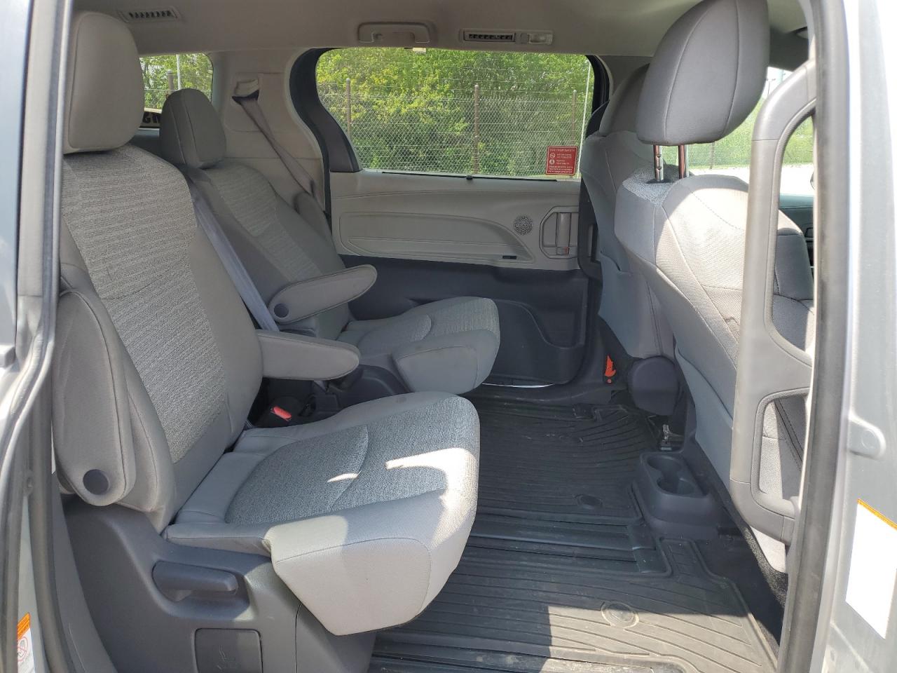 2021 Toyota Sienna Le VIN: 5TDKSKFC0MS036824 Lot: 56363835
