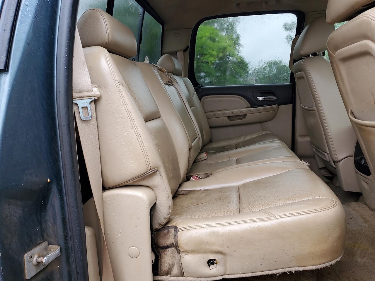 2011 GMC Sierra K2500 Denali VIN: 1GT125C82BF172513 Lot: 54895435