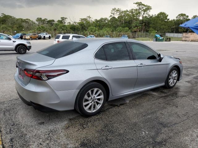  TOYOTA CAMRY 2022 Silver