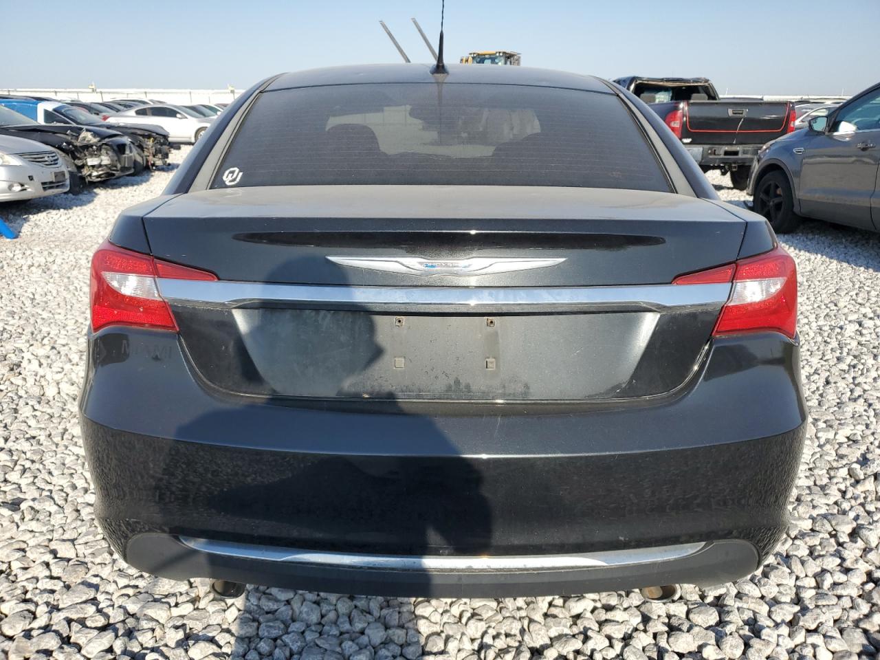 2011 Chrysler 200 Limited VIN: 1C3BC2FG5BN517806 Lot: 52297415