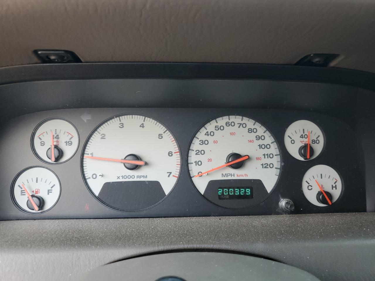 2001 Jeep Grand Cherokee Limited VIN: 1J4GW58N51C647594 Lot: 58073065