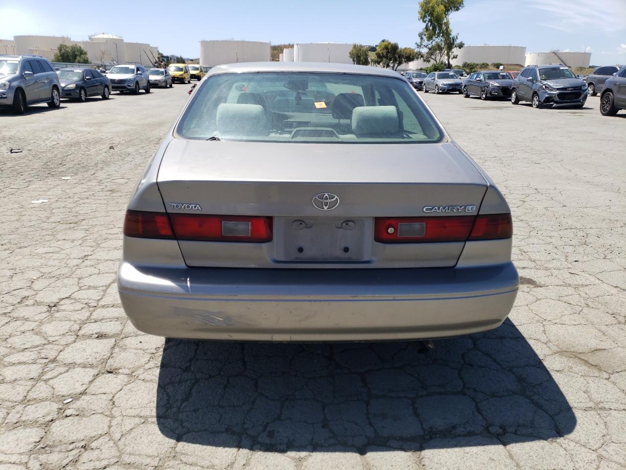 1999 Toyota Camry Ce VIN: 4T1BG22K9XU475644 Lot: 57085355