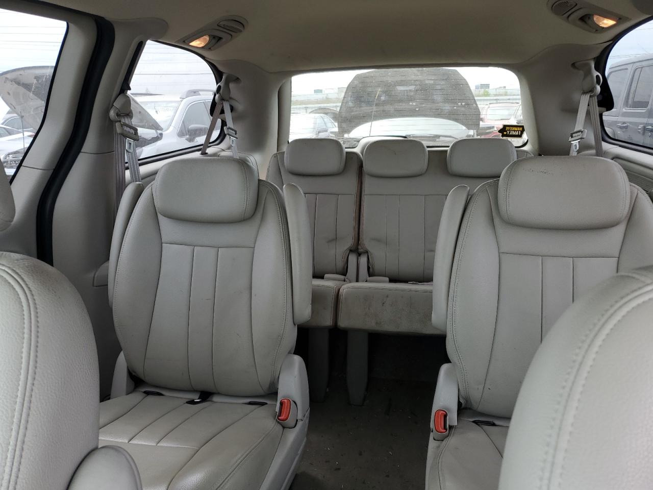 2005 Dodge Grand Caravan Sxt VIN: 2D4GP44L95R443155 Lot: 56645155