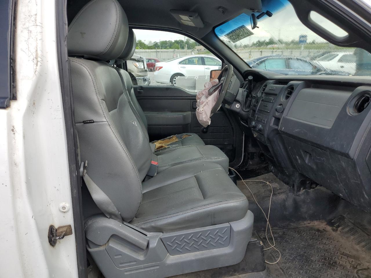 2011 Ford F150 VIN: 1FTMF1CM0BKD89864 Lot: 58594055