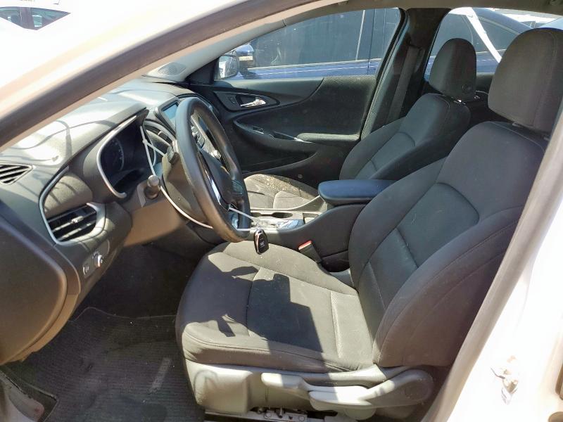  CHEVROLET MALIBU 2018 Белы