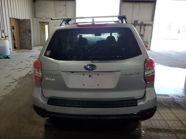  SUBARU FORESTER 2016 Srebrny